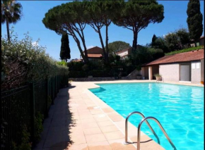 Maison 30 m2 + piscine - Golfe de Saint Tropez